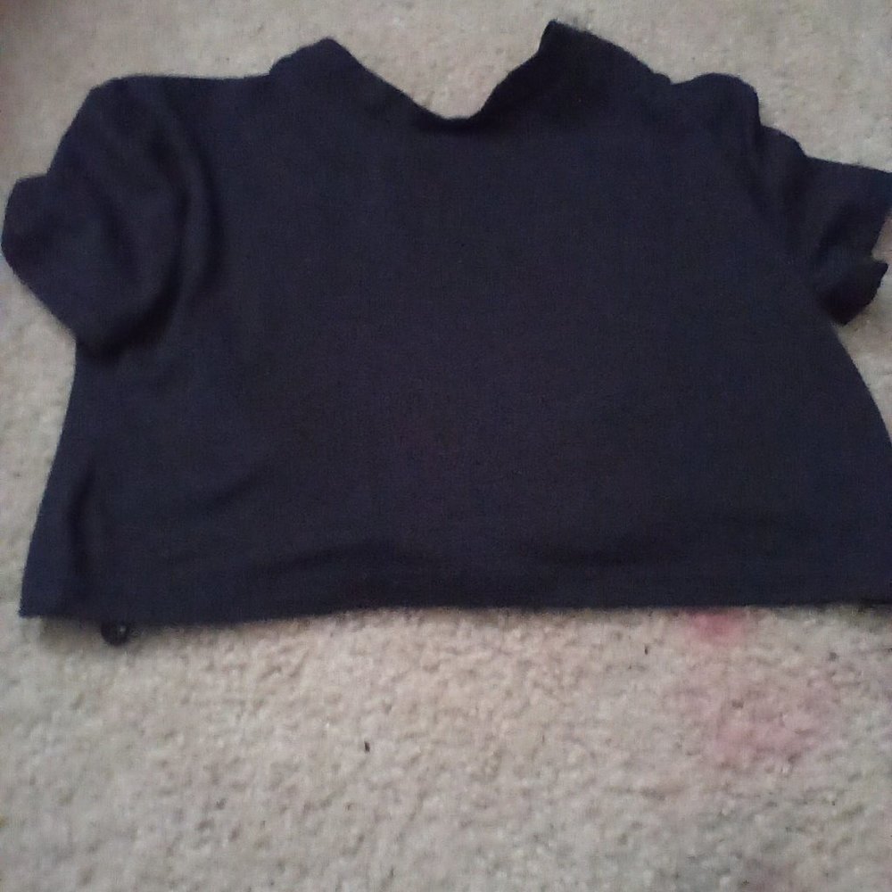 Clothes - Picture 2 of 4